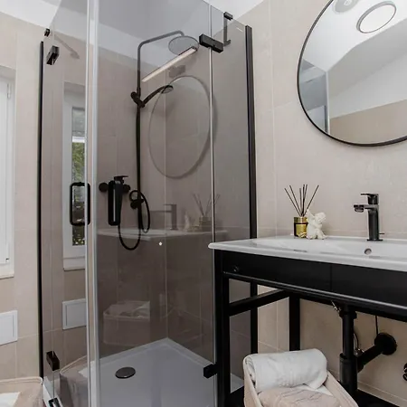 Apartament Monfrina 3 Luxury In The Old Town Near *
