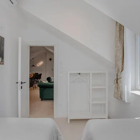 Monfrina 3 Luxury In The Old Town Near Apartament Split